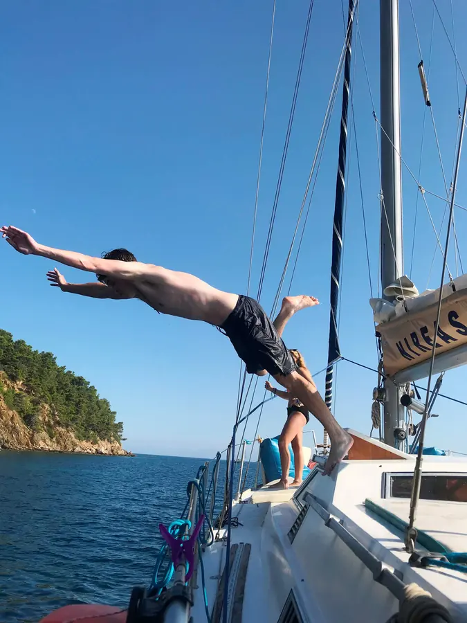 Diving off the bow