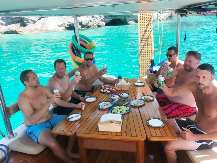 Lunch at anchor in turquoise water