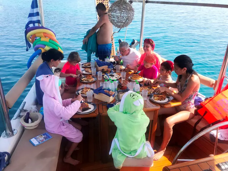Lunch at the stern table