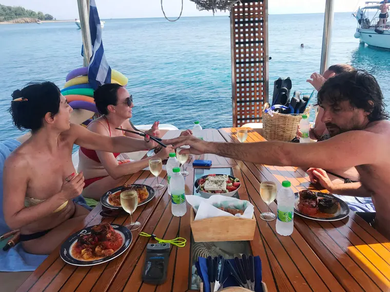 Sharing lunch on board